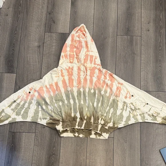 Young Fabulous & Broke Peach and Cream Top - Picture 5 of 5